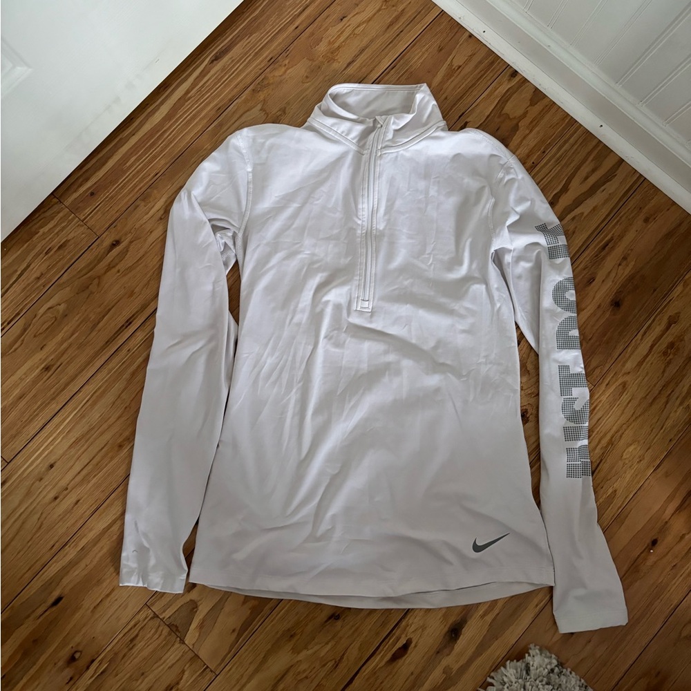 Nike women’s dri fit swift element 1/4 zip running top